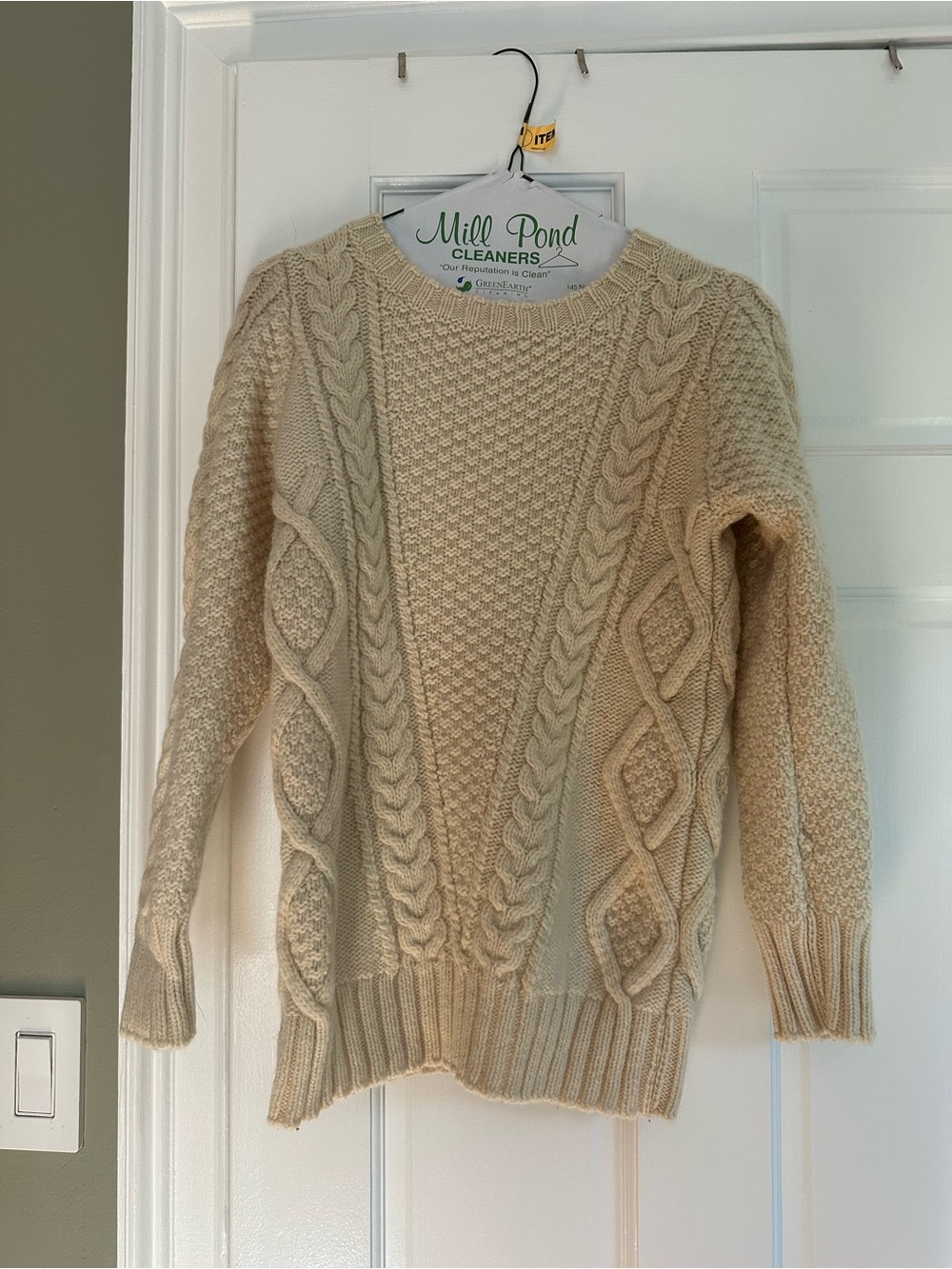 Classic Cable Knit Women’s Sweater - Cream